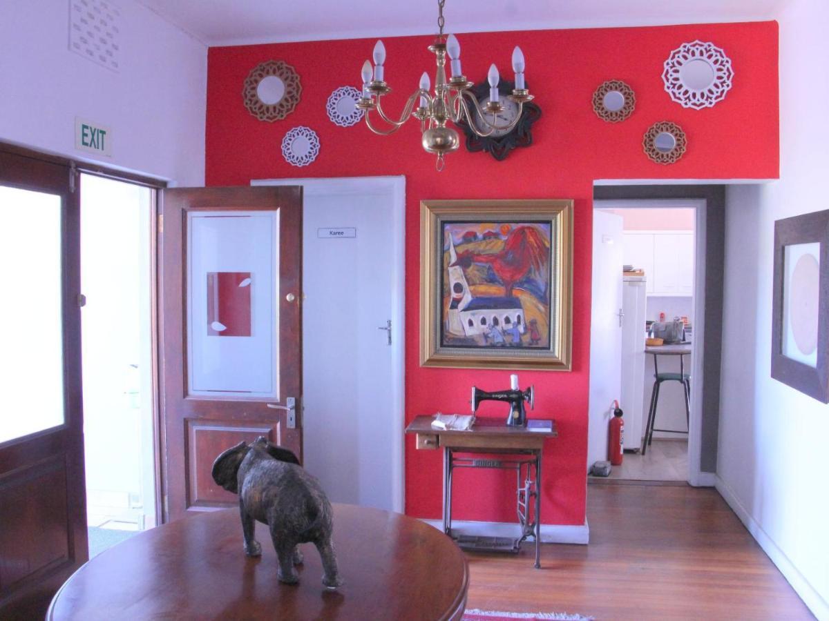 The Boston Guest House เบลวิลล์ ภายนอก รูปภาพ